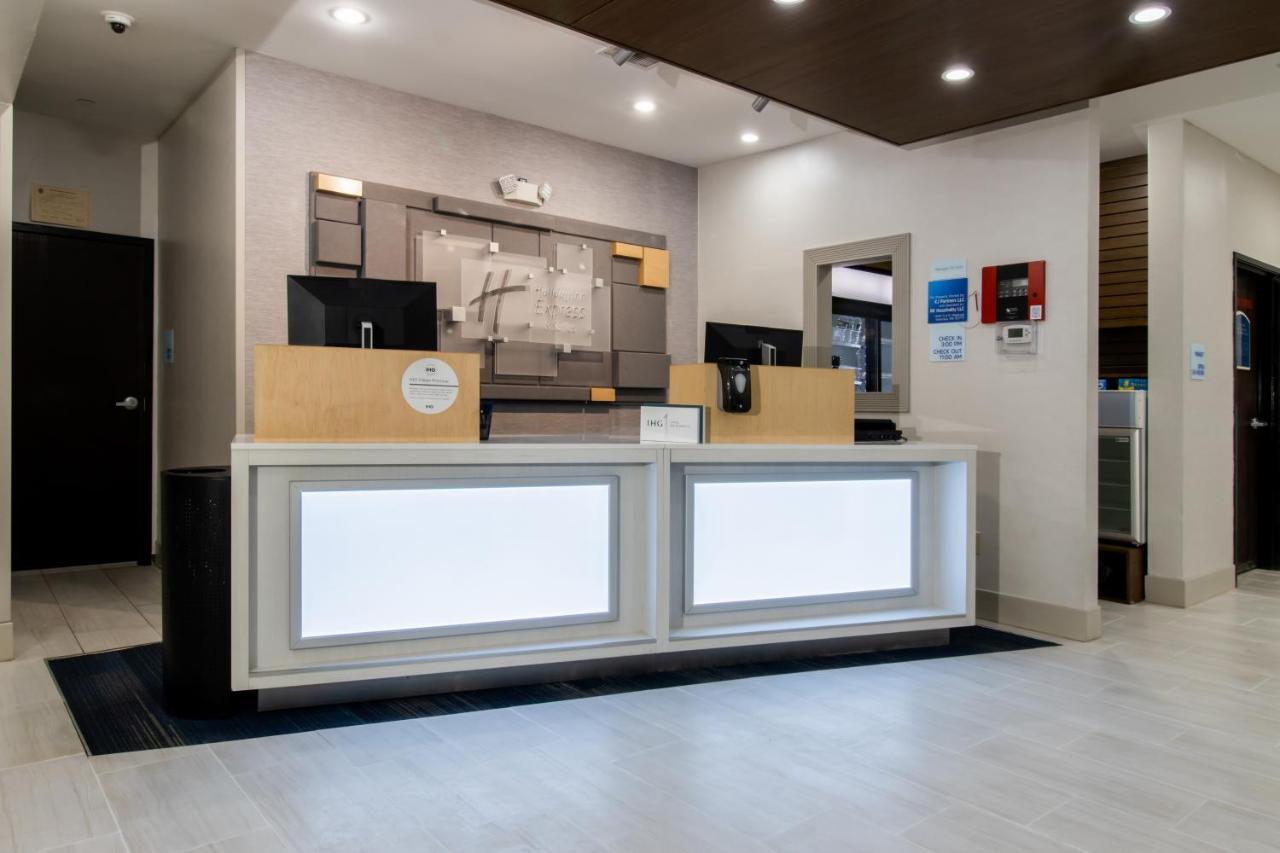Express & By Ihg