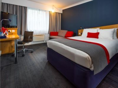 Hotel Express & By Ihg